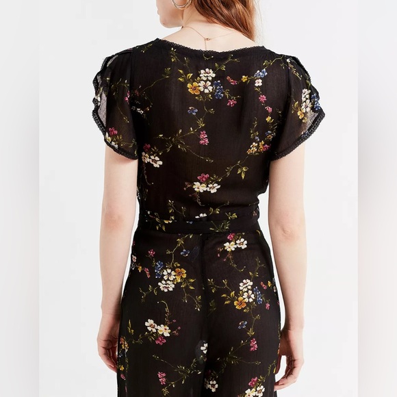 NWT Urban Outfitters UO Marie Prairie Wrap Jumpsuit Floral Print Size 10 - Picture 4 of 16